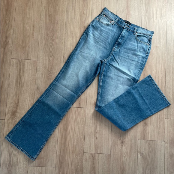 Women’s TALL / LONG Bootcut Blue Jeans - Picture 1 of 4